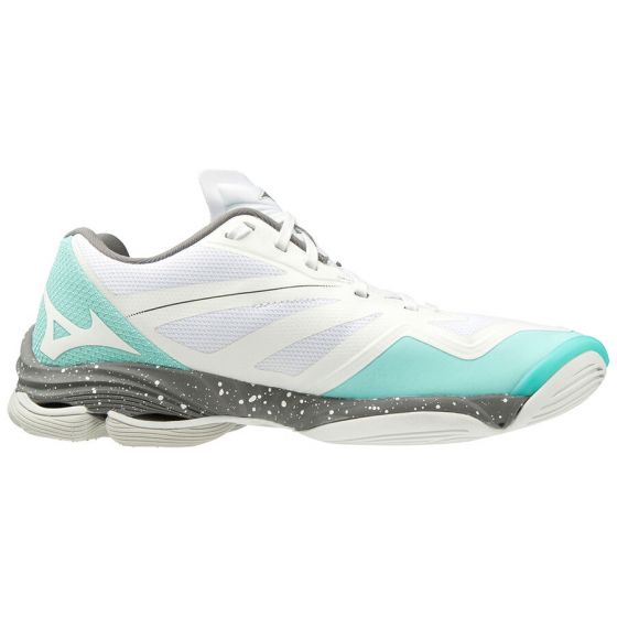 mizuno wave lightning z6